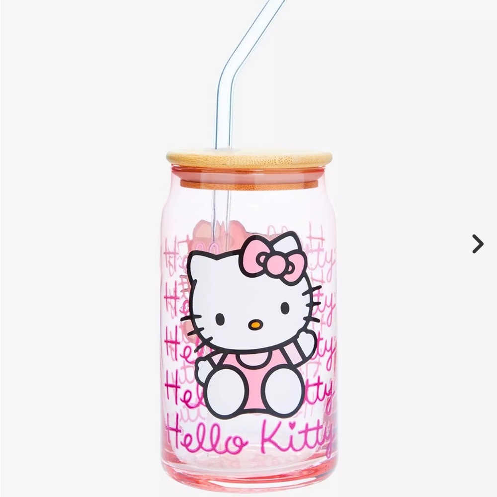 NIB hello kitty pink glass tumbler with straw and lid